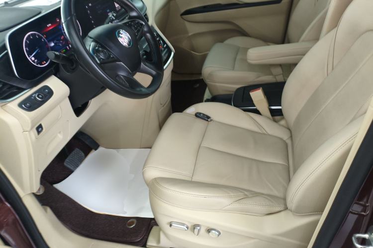 Used Buick GL8 2022 ES Landtrek 653T Luxury Edition