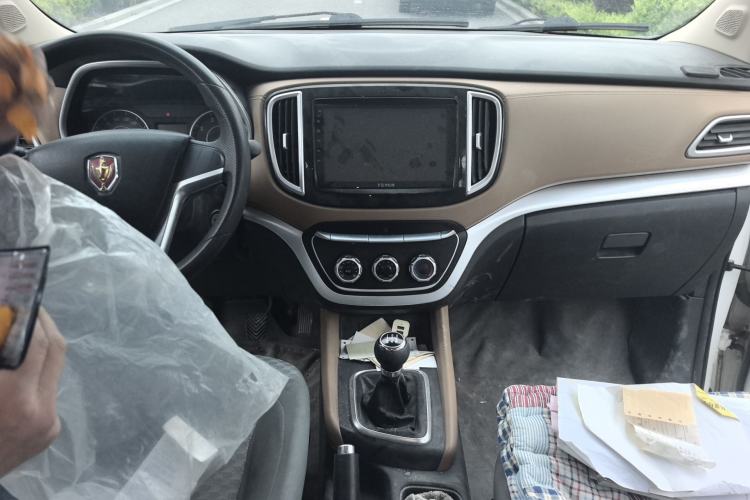 Used Jinbei F50 2017 1.5L Manual Utility Version China V Standard Center Console