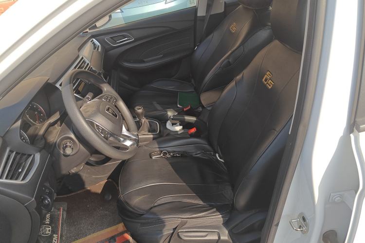 Used Roewe i5 2020 1.5L Manual 4G Connect Luxury Edition