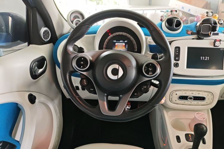 Used smart forfour 2016 0.9T 66 kW Ultimate Edition Steering Wheel
