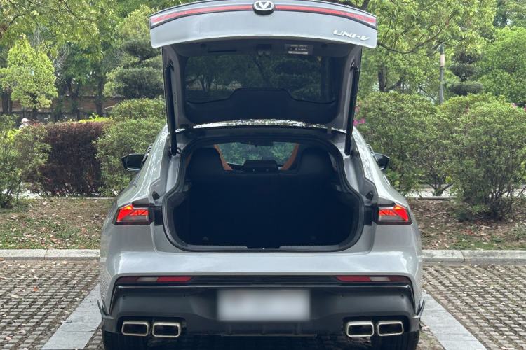 Used CHANGAN UNI-V 2024 1.5T Prestige Sport Edition
