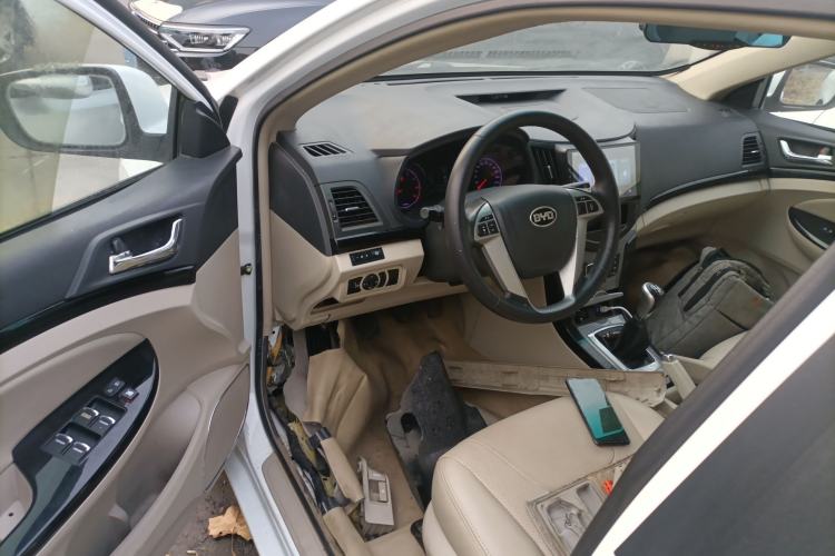Used BYD Surui 2012 1.5L Manual Comfort Edition
