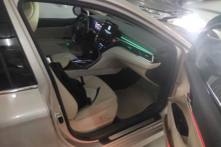 Used Toyota Camry 2021 2.5G Luxury Edition Right Front Seat