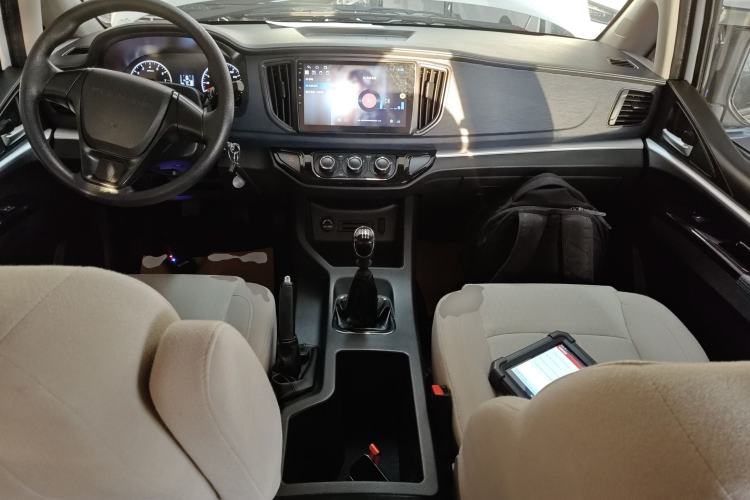 Used FORTHING Lingzhi 2024 M5L 1.5T Manual Base Model 7 Seats