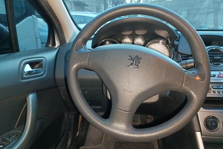 Used Peugeot 408 2011 1.6L Manual Comfort Edition Steering Wheel