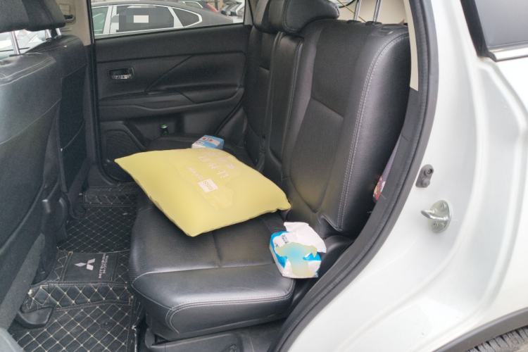 Used Mitsubishi Outlander 2016 2.4L 4x4 Elite Edition 5 Seats