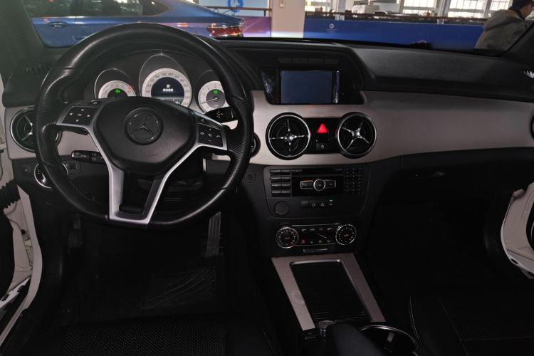 Used Mercedes-Benz GLK-Class 2015 GLK 260 4MATIC Dynamic Edition Ultimate Version