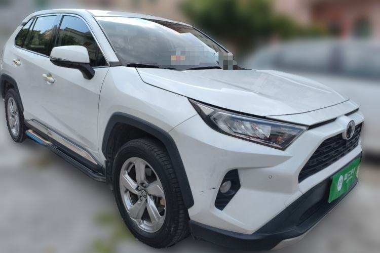 Used Toyota RAV4 2022 2.0L CVT Two-Wheel Drive Fashion Plus Edition