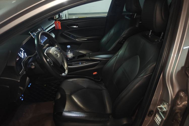 Used Toyota Avalon 2019 2.0L Luxury Edition China VI Standard
