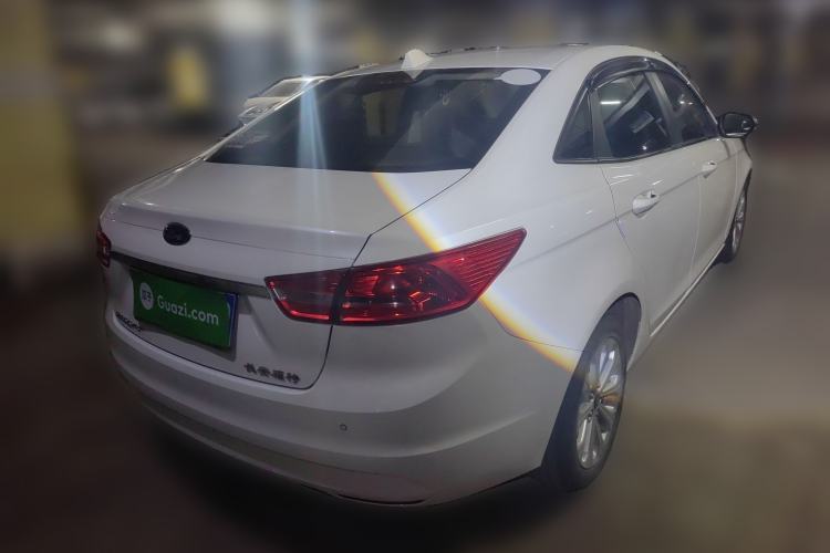 Used Ford Escort 2015 1.5L Automatic Fashion Model