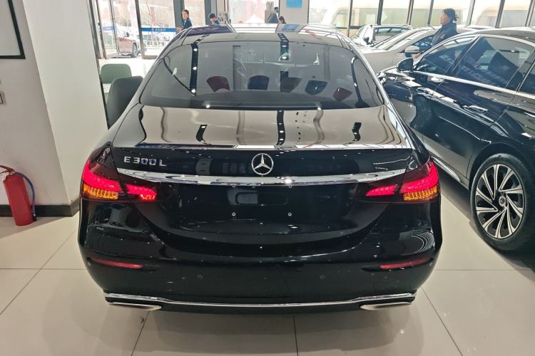 Used Mercedes-Benz E-Class 2023 Updated E 300 L Fashion Edition Rear