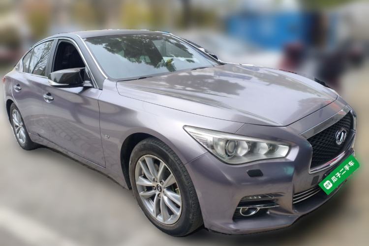 Used Infiniti Q50 2014 2.0T Comfort Edition Front Right 45 Deg
