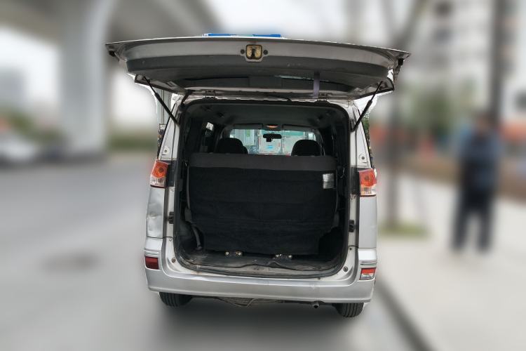 Used Dongfeng Shuaike 2011 1.6L Manual Comfort 7-Seater