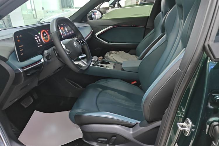 Used MG 7 2025 2.0T 405 AT Luxury Edition