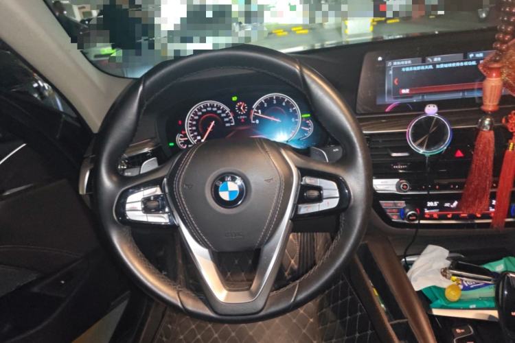 Used BMW 5 Series 2018 Facelifted 530Li Luxury Edition Premium Package
