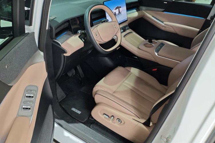 Used XPeng X9 2024 702 Ultra-Long Range Max