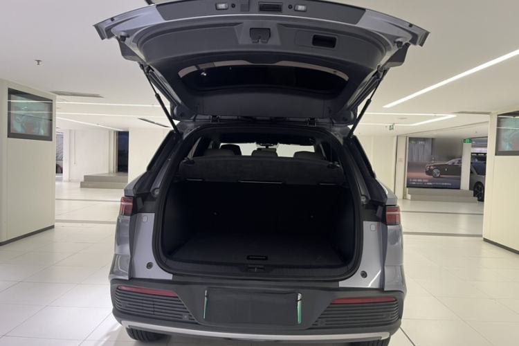 Used BYD Song Pro New Energy 2023 Champion Edition DM-i 71KM Navigation Model
