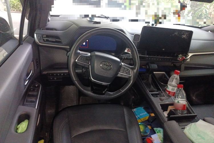 Used Toyota SIENNA 2021 2.5L Hybrid Platinum Edition
