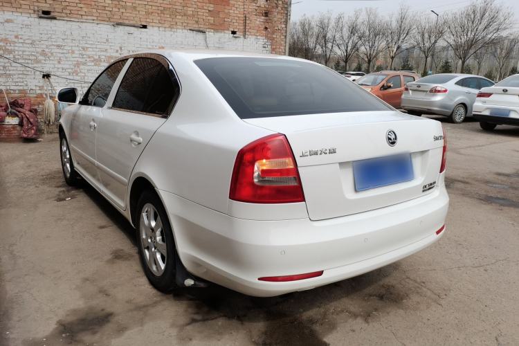 Used Skoda Octavia 2015 Classic Model 1.6L Automatic Yijie Version
