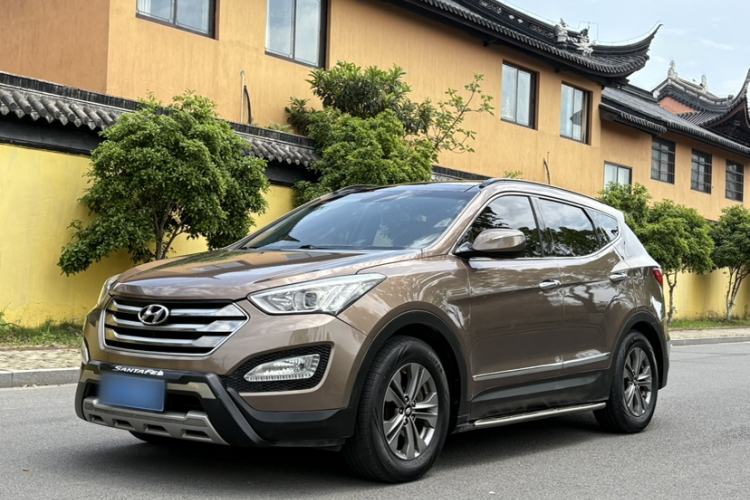 Used Hyundai Santa Fe 2015 2.0T Automatic Two-Wheel Drive Smart Version 5 Seats