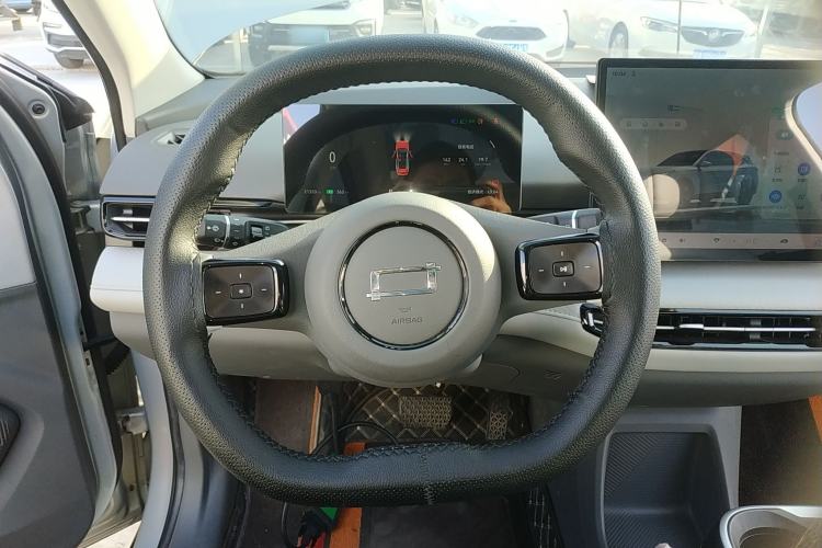 Used Bestune Yueyi 03 2025 445km Joyful Edition
