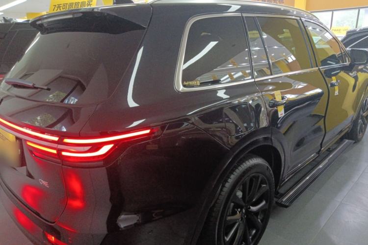 Used Li Auto ONE 2021 Extended-Range 6-Seater Version Rear Right 45 Deg