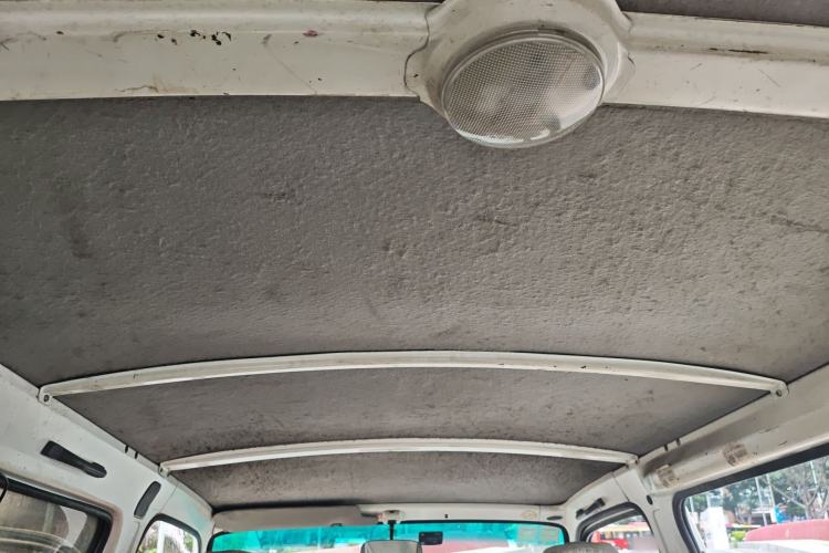 Used Jinbei Hiace 2011 2.0L 5th Generation Kuaiyunwang Standard Version 4G19 Headliner