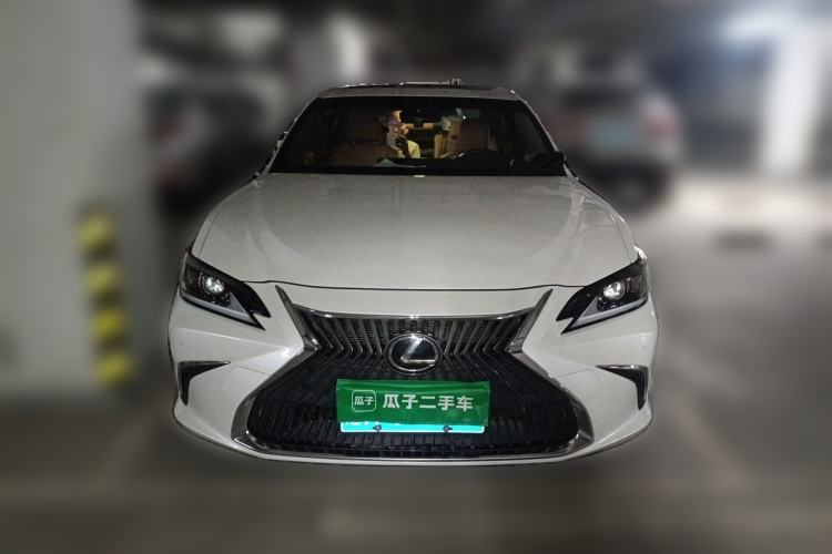 Used Lexus ES 2020 200 Excellence Edition Front
