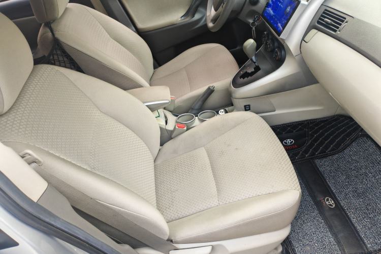 Used Toyota Verso 2015 180E CVT Crossover Edition
