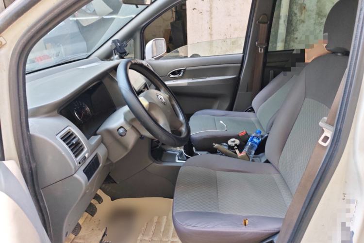 Used Dongfeng Shuaike 2014 1.6L Manual Comfort 7-Seater China V Standard