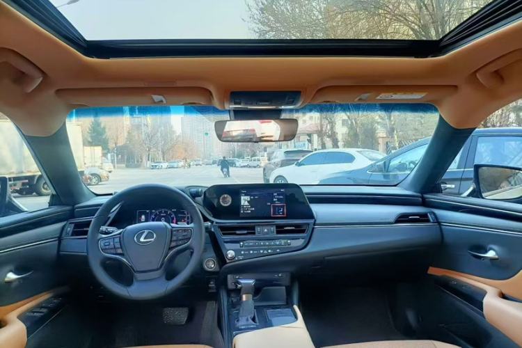 Used Lexus ES 2021 200 Excellence Edition Interior 1