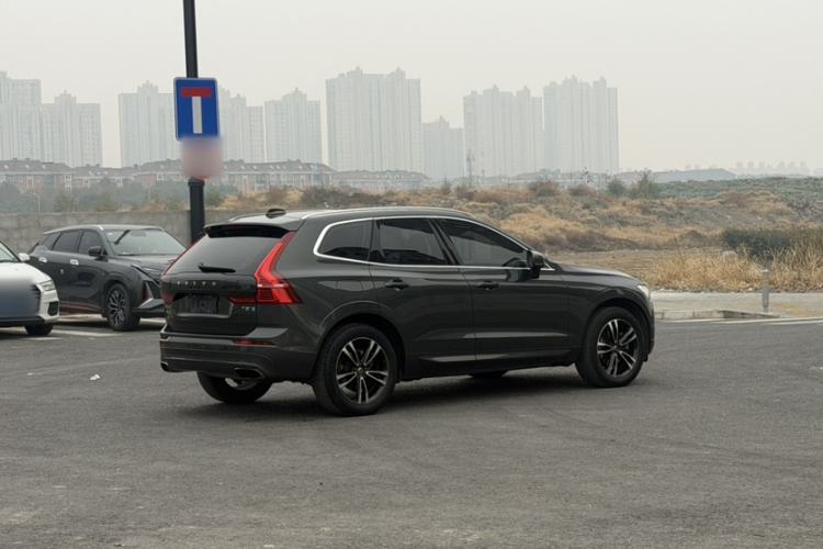 Used Volvo XC60 2019 T5 4x4 Smart Edition China V Standard