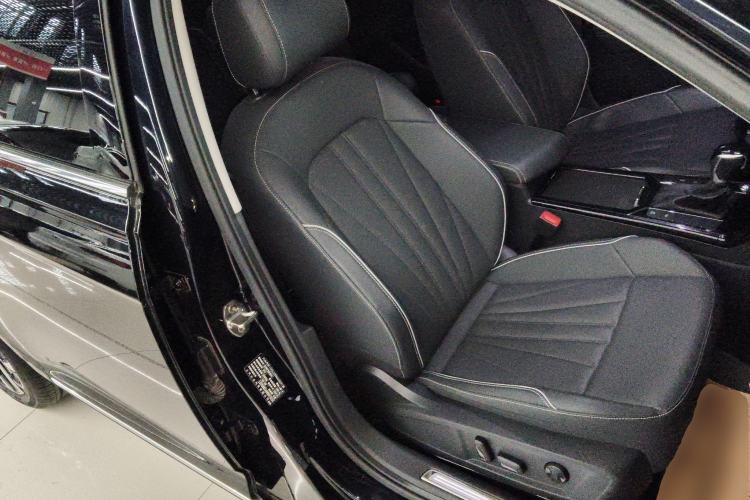 Used Volkswagen Passat 2024 380TSI Luxury Edition Right Front Seat