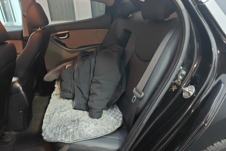 Used Hyundai Elantra (5th Generation / Langdong) 2015 1.6L Manual Leading Model
