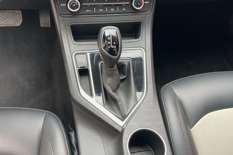 Used Geely Auto Vision 2020 1.5L CVT Value Edition Gear Lever