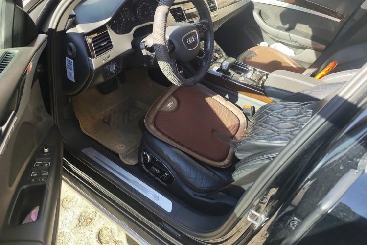 Used Audi A8 2014 A8L 45 TFSI quattro Comfort model
