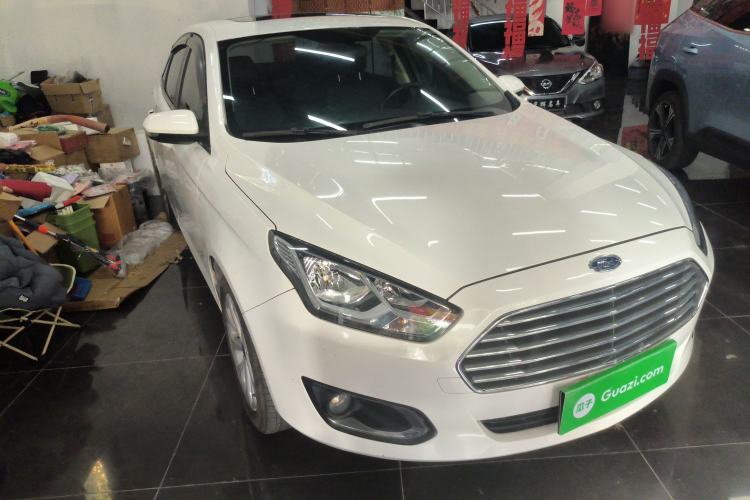 Used Ford Escort 2015 1.5L Automatic Fashion Model