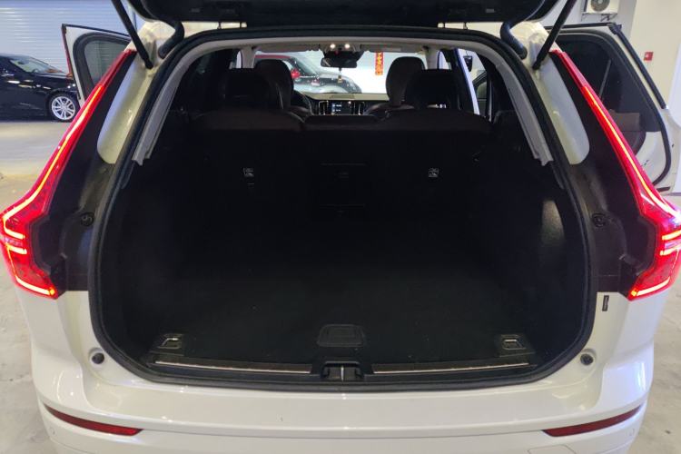 Used Volvo XC60 2019 T5 4x4 Smart Edition China VI Standard