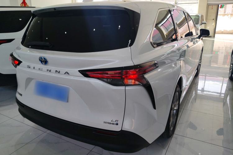 Used Toyota SIENNA 2023 2.5L Hybrid Comfort Edition Rear Right 45 Deg