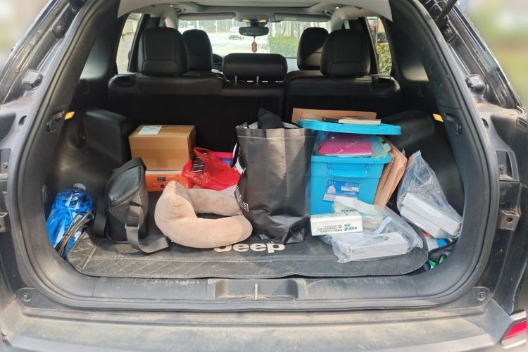 Used Jeep Cherokee 2019 2.0T Four-Wheel Drive Explorer Edition China V