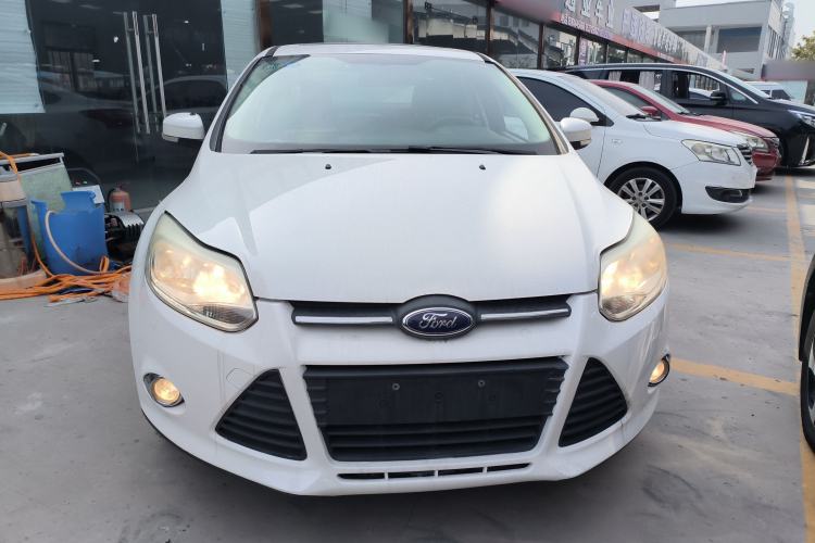 Used Ford Focus 2012 Sedan 1.6L Automatic Fashion Edition