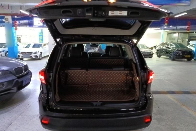 Used Toyota Highlander 2018 2.0T Four-Wheel Drive Prestige Version 7 Seats China VI Standard Trunk