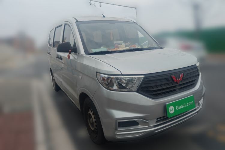 Used Wuling Hongguang V 2019 1.5L Jingqu Version China VI LAR
