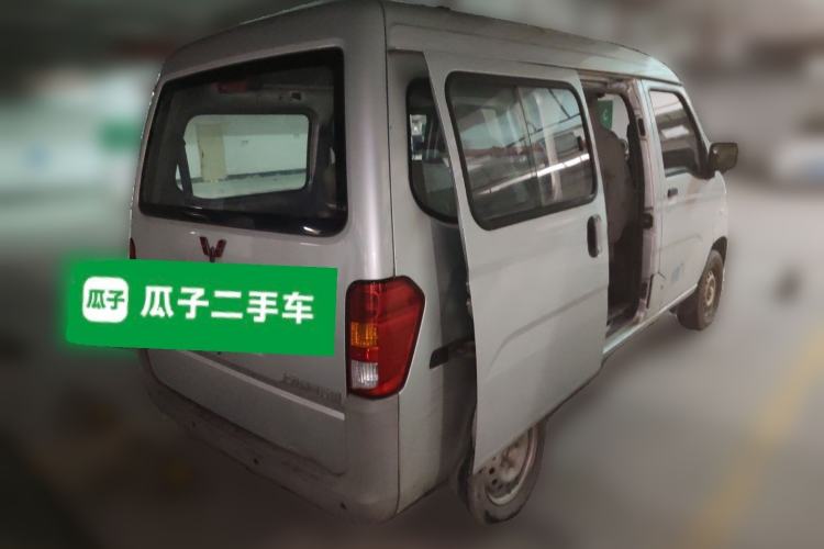 Used Wuling Zhiguang 2015 1.2L Practical LS-I Model Rear Right 45 Deg