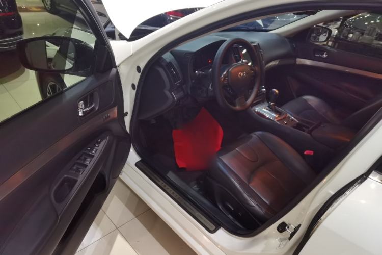 Used Infiniti G Series 2013 G25 Sedan Sport Edition
