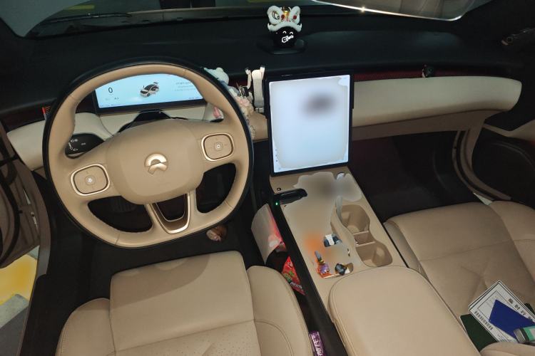 Used Nio ET5 2022 75 kWh Center Console