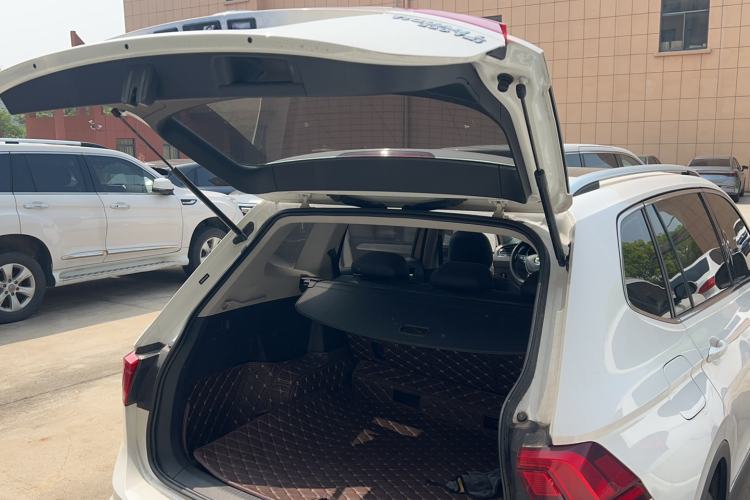 Used Volkswagen Tiguan L 2019 330TSI Automatic Two-Wheel Drive Panoramic Comfort Edition China V Standard
