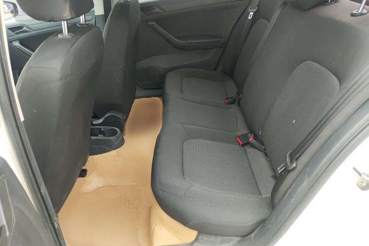 Used Volkswagen Jetta 2017 1.4L Manual Fashion Edition
