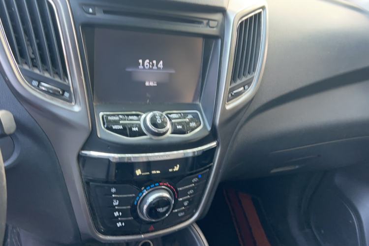 Used CHANGAN CS75 2014 2.0L Manual Luxury Version China IV Standard