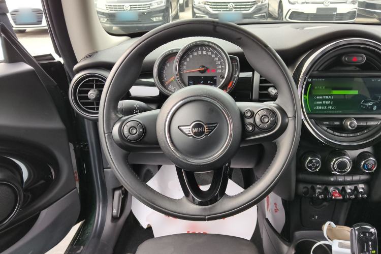 Used MINI MINI 2018 1.5T COOPER Classic Edition
